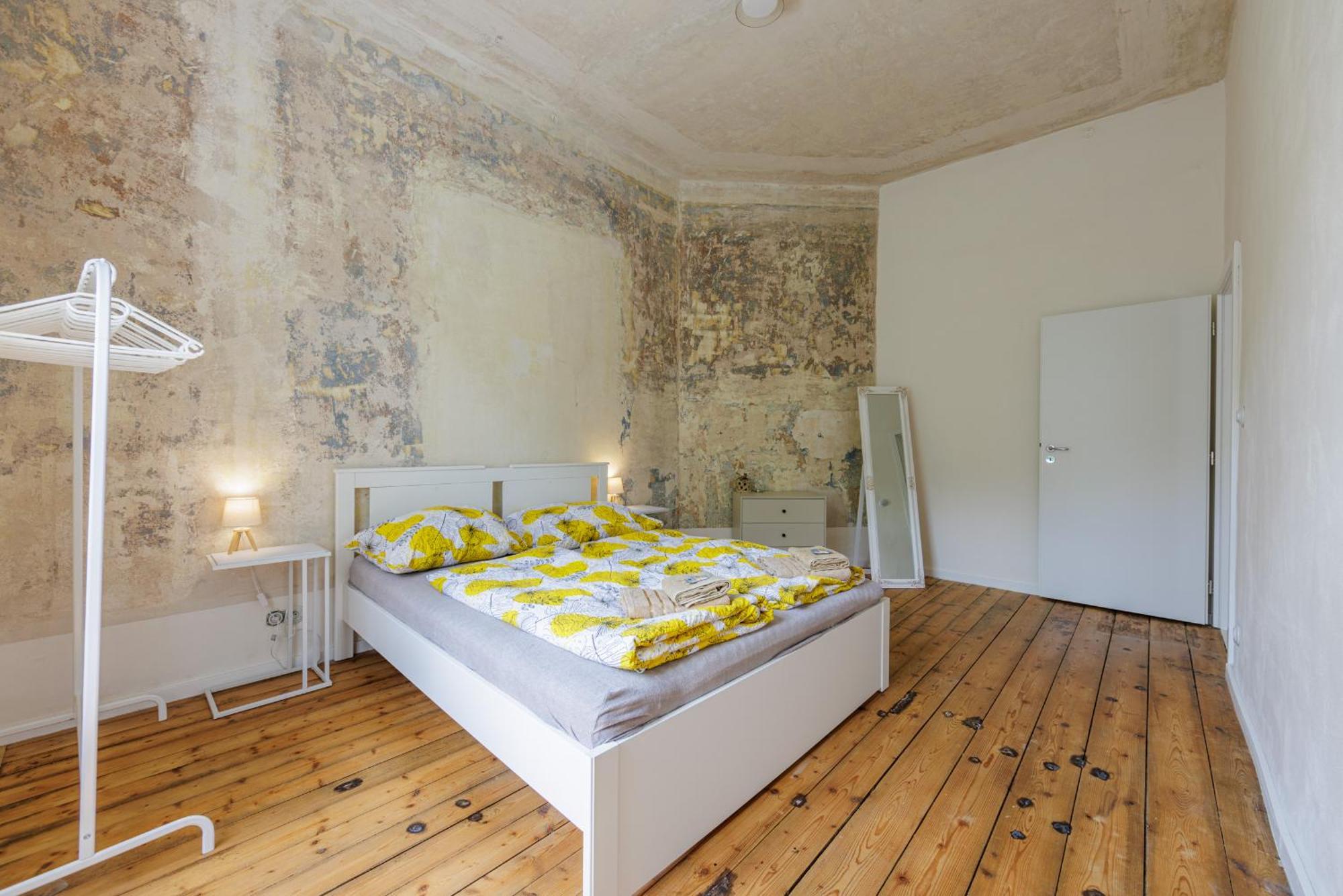 Design Apartment In The Heart Of Карловы Вары Экстерьер фото